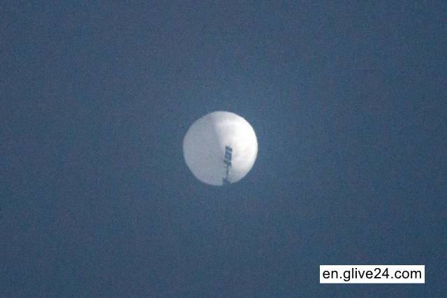 Chinese surveillance balloon is shot down by the US for a "unacceptable" breach