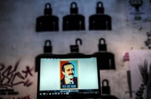 Turkish internet attacks government after catastrophic earthquake 2 Turkish internet bites back at state after deadly quake 1 Turkish internet attacks government after catastrophic earthquake
