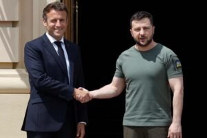 Zelensky and Macron will travel together to the EU summit in Brussels