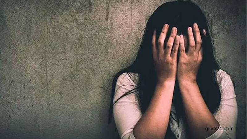 কলেজছাত্রীকে অপহরণের পরে ধর্ষণ 4 কলেজছাত্রীকে অপহরণের পরে ধর্ষণ