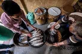 Nile-side Egypt town heralds spring with pungent delicacy