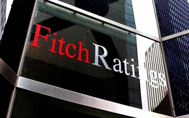 Fitch downgrades Egypt to B, negative outlook