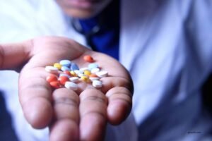 Little evidence antidepressants help chronic pain study