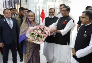 PM returns home after 15-day overseas visit 2 PM returns home after 15-day overseas visit