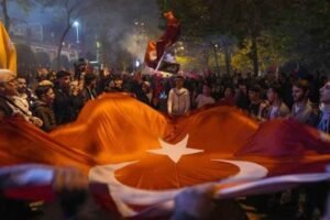 Turkey braces for momentous runoff after election drama