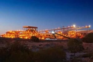 US gold miner snaps up Australian rival in $19 billion deal 3 US gold miner snaps up Australian rival in $19 billion deal