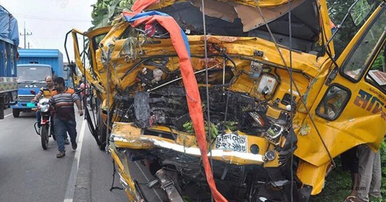 15 killed in truck pickup collision in Sylhet 15 killed in truck-pickup collision in Sylhet