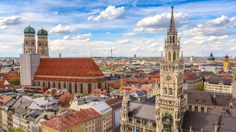 German economy bids goodbye to years of plenty