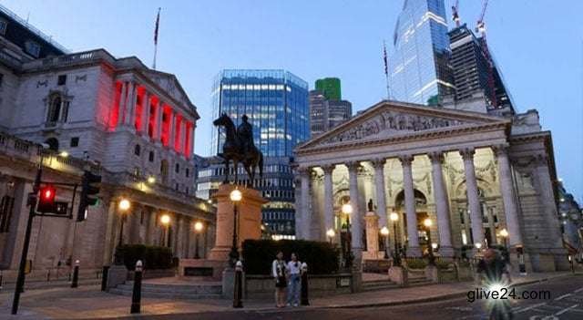 High UK inflation piles pressure on Bank of England 2 High UK inflation piles pressure on Bank of England