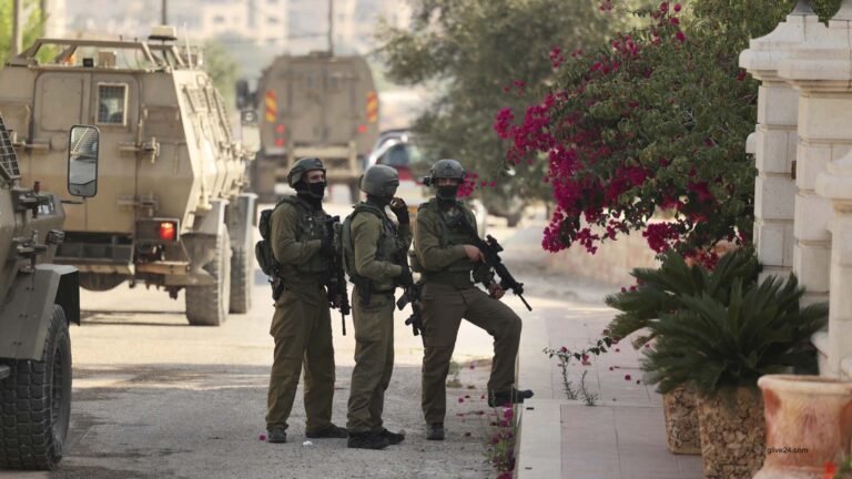 Israeli forces kill two Palestinians in West Bank raid