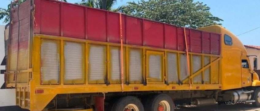 Mexico authorities find 129 migrants packed in cargo truck 4 Mexico authorities find 129 migrants packed in cargo truck