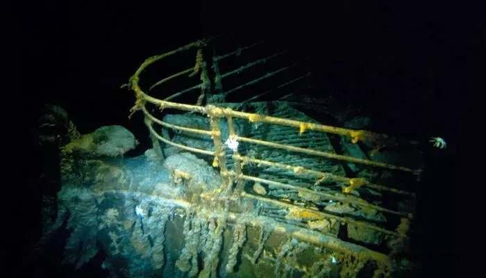 Rescue teams race to find submersible missing near Titanic wreck 2 Rescue teams race to find submersible missing near Titanic wreck 1 Rescue teams race to find submersible missing near Titanic wreck