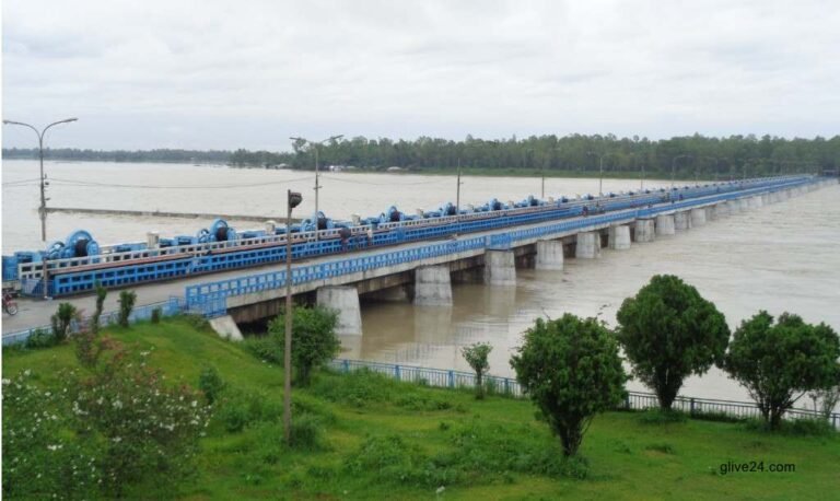 Teesta may cross danger mark at Dalia in B'putra basin