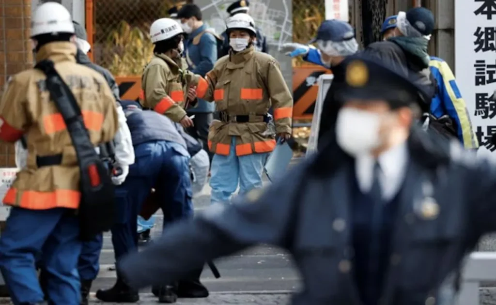 Three hurt in Japan train stabbing attack Three hurt in Japan train stabbing attack