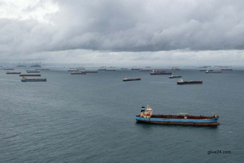 Drought-hit Panama Canal to restrict access for one year