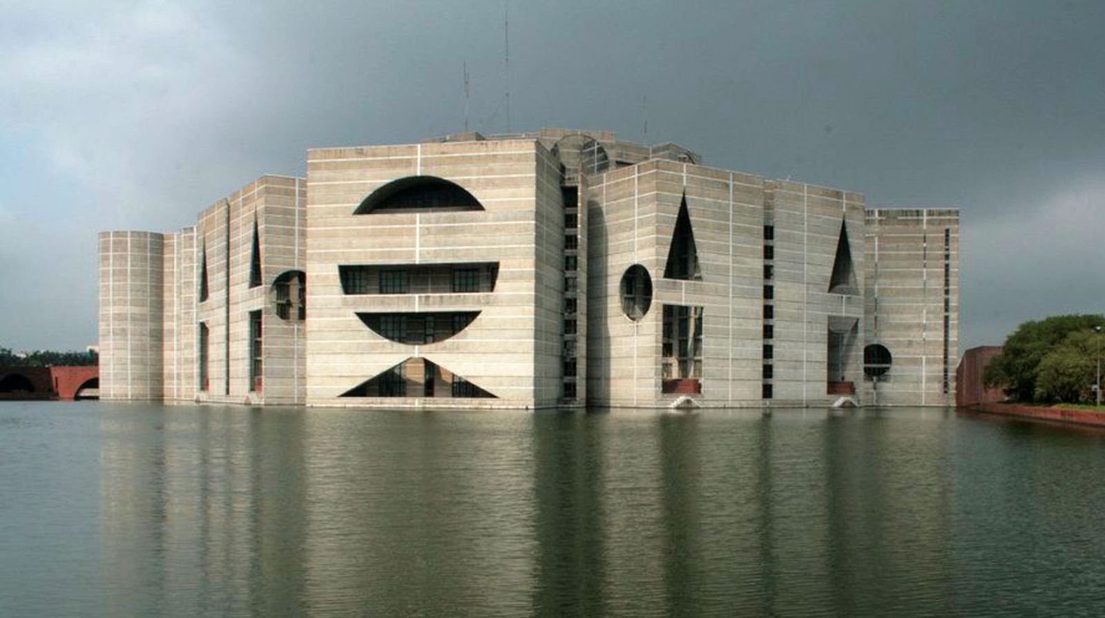 Nurturing Architectural Excellence: A Comprehensive Look into Architecture Education in Bangladesh 1 Bangladesh National Parliament Building