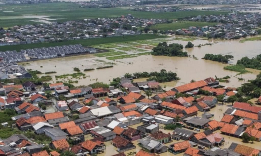 One Dead, Seven Missing in Indonesia Floods and Landslides One Dead, Seven Missing in Indonesia Floods and Landslides