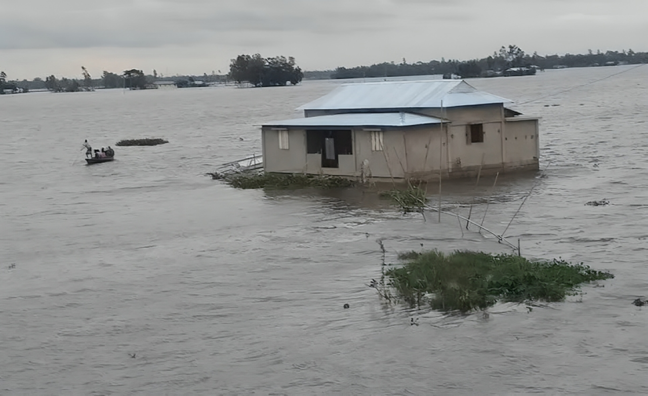 Devastating Floods Submerge Northern and Northeastern Bangladesh 1 Flood Situation Worsens Further in Northeastern and Northern Bangladesh