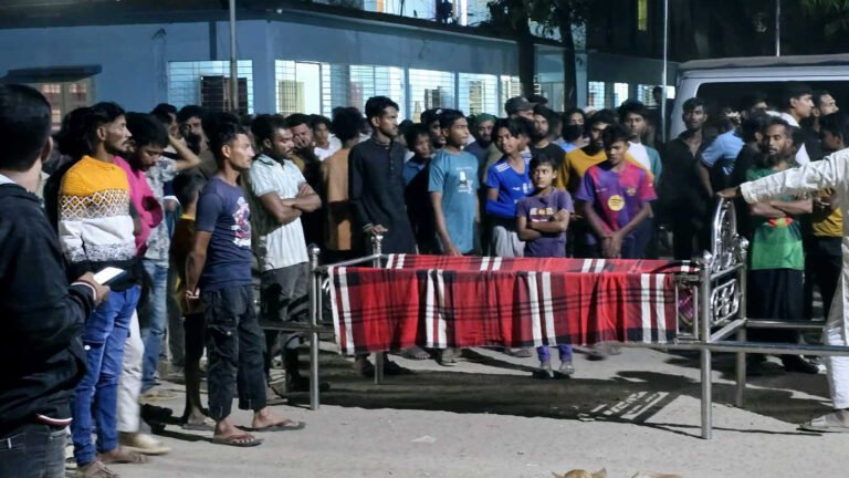 Family Brings Saddam Hossain’s Body