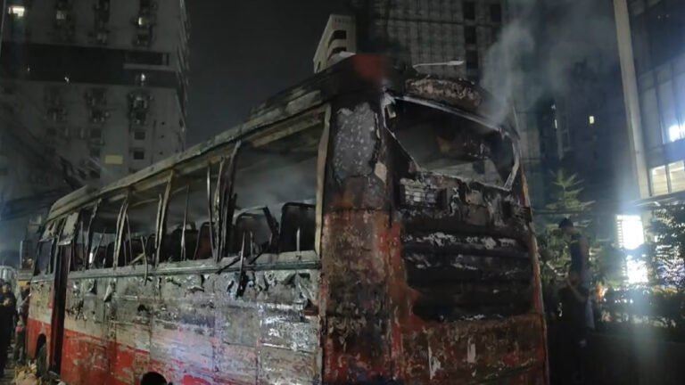 In Mohakhali A Passenger Bus was Set on Fire