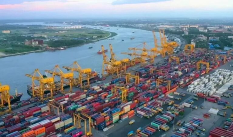 Left Alliance Threatens to Besiege Jamuna if Foreign Port Deal is Not Cancelled Threat to Besiege Chief Advisor’s Residence if Port Deal Not Cancelled