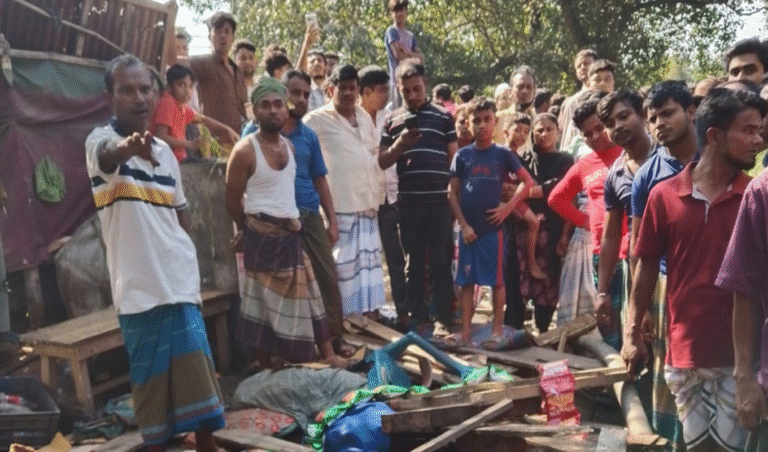 Lorry Crashes into Shop After Losing Control, Shopkeeper Dies