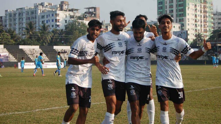 Mohammedan Beat Abahani 3-2