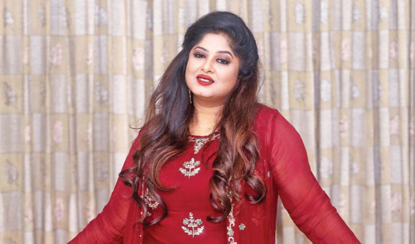 Moushumi Turns 52 Dhallywood’s Beloved Star Celebrates Birthday Away from Home