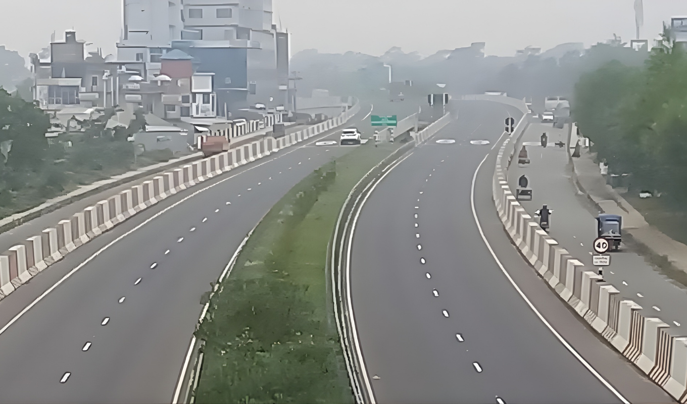 Robbers Attack Two Traders on Shibchar Expressway, Steal 4 Lakh Taka