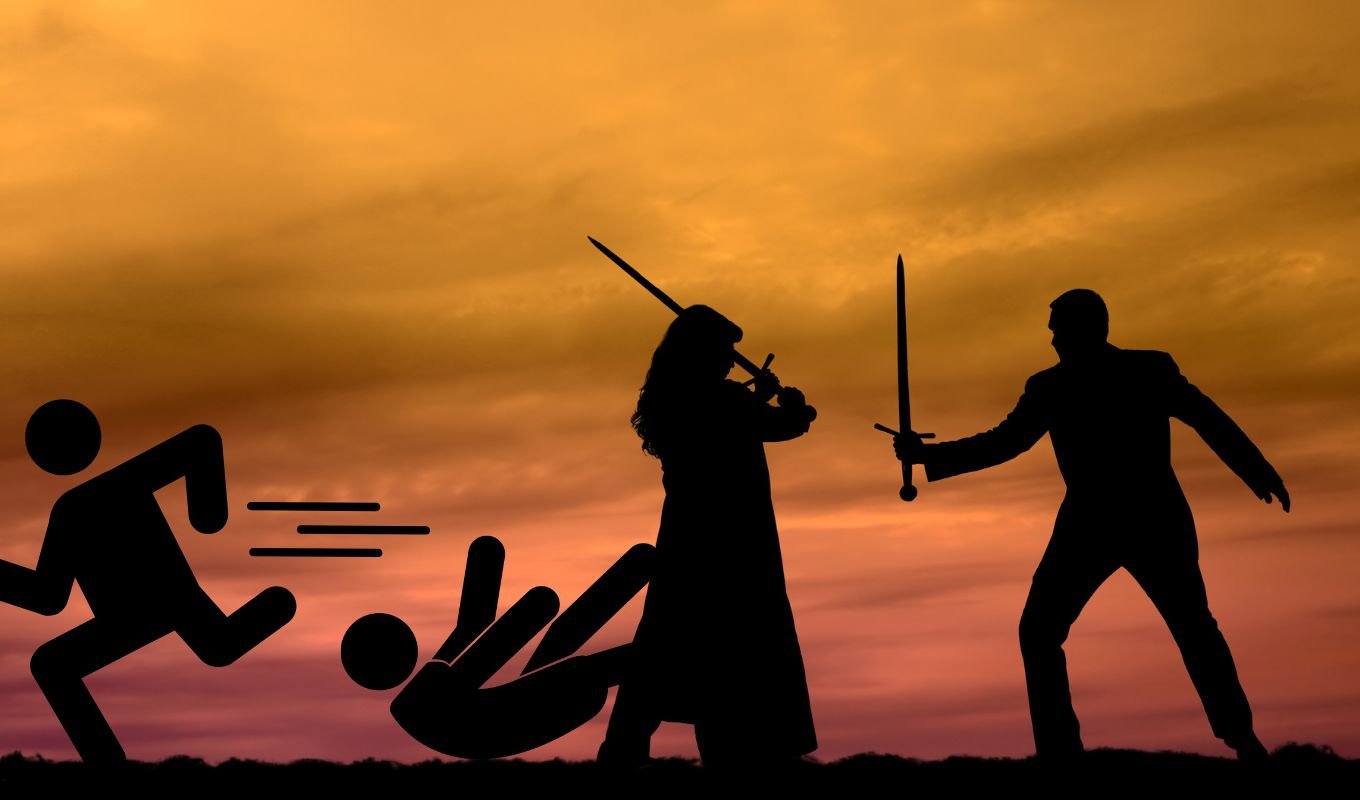 Three Muggers Flee Dropping Their Weapon as Woman Fights Back Armed Robbery Targeting NGO Worker in Shreepur