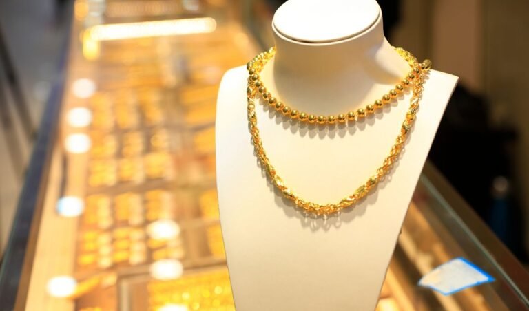 Todays Gold Price 22 November 2025 Gold Prices Fall by Tk 1,353 per Bhori in Local Market