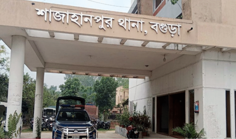 Tragic Incident in Shahjahanpur Bodies of Mother and Two Children Recovered Tragic Incident in Shahjahanpur: Bodies of Mother and Two Children Recovered