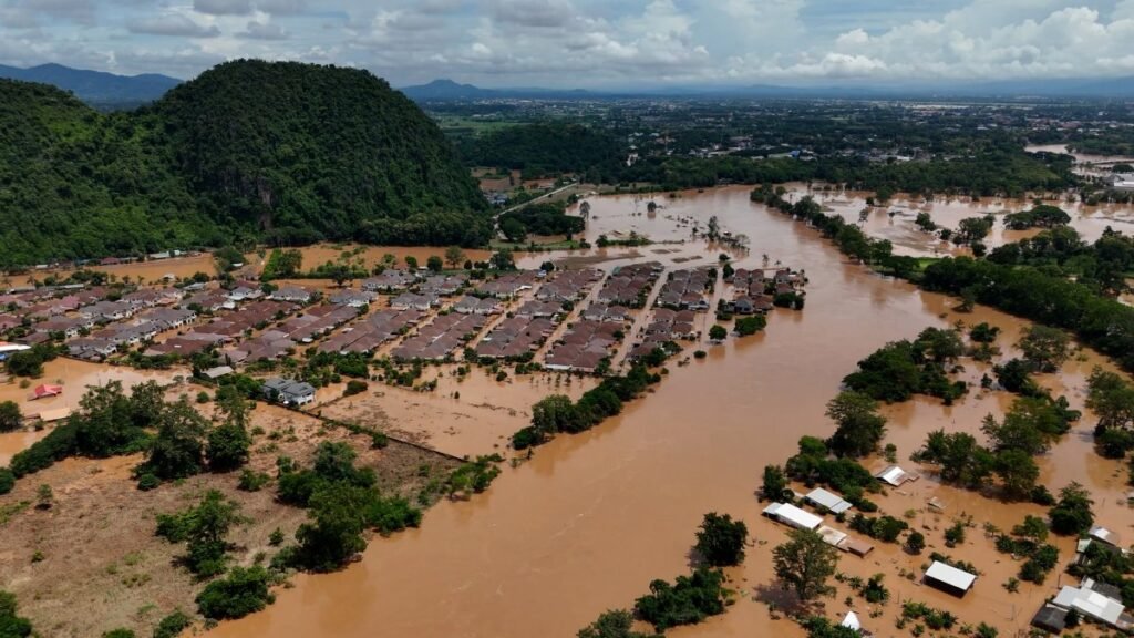 Climate Change is Costing Rich Nations a Fortune, New Report Confirms 2 Weather Losses Soar Across Major Economies Munich Re