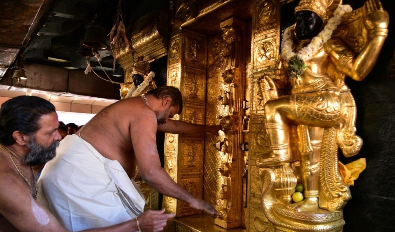 মন্দিরে সোনা চুরি Proof Found of Gold Theft at Sabarimala Temple