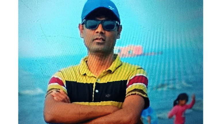 মোটরসাইকেল বহরে এসে ব্যবসায়ীকে কুপিয়ে মৃত্যু নিশ্চিত Motorbike Gang Ambushes and Kills Businessman