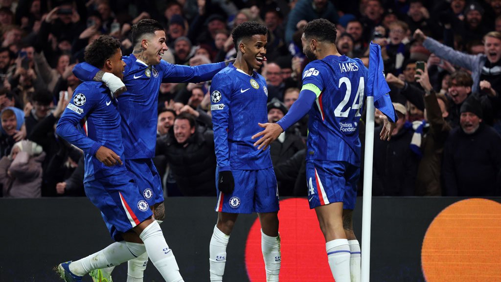 Arsenal Fumble Chance Against Ten-Man Chelsea 1 Arsenal Fumble Chance Against Ten-Man Chelsea