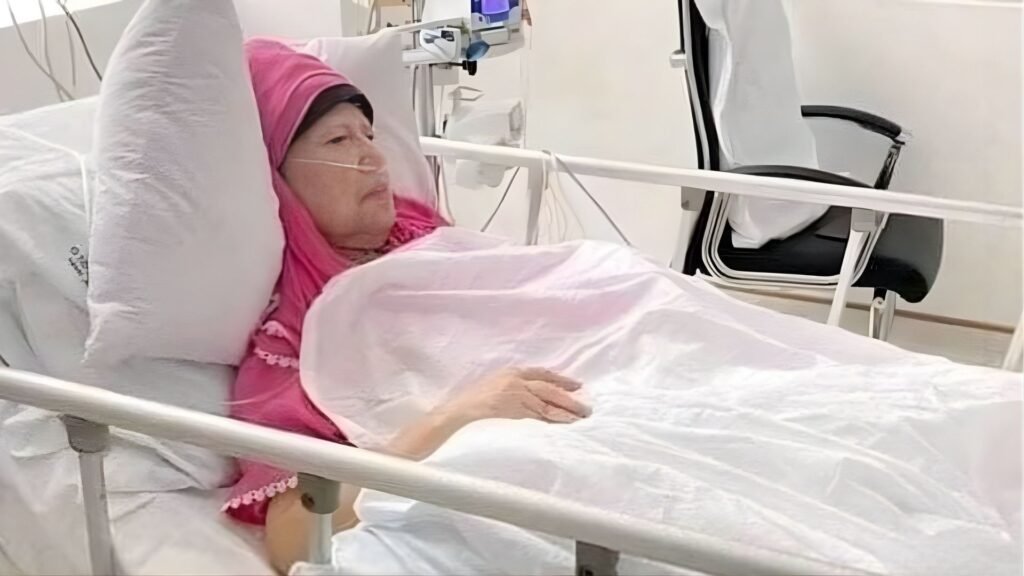BNP Chairperson Khaleda Zia in Critical Condition; Transferred to ICU 3 BNP Chairperson Khaleda Zia