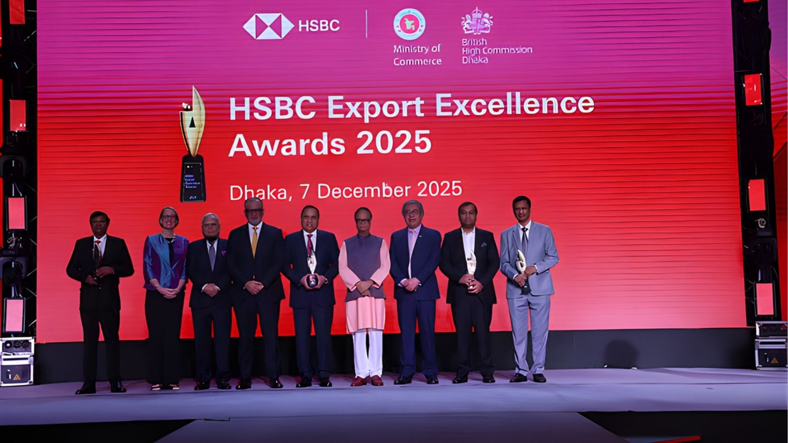 Bangladeshi Exporters Sweep Major HSBC Awards — Find Out Who Made the List! 1 Bangladeshi Exporters Sweep Major HSBC Awards — Find Out Who Made the List Bangladeshi Exporters Sweep Major HSBC Awards — Find Out Who Made the List!