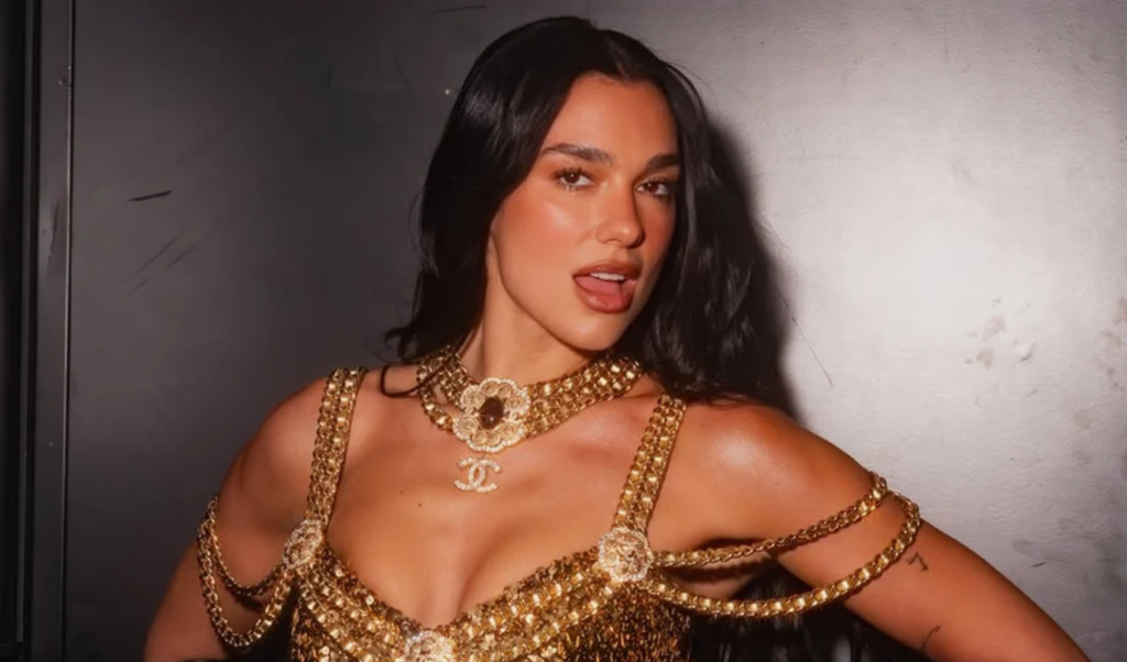 Dua Lipa’s Linguistic Brilliance Shines Through Her Latin American Tour Tributes Dua Lipa Ends Radical Optimism Tour in Latin America With Beautiful Selena Quintanilla Tribute Dua Lipa’s Linguistic Brilliance Shines Through Her Latin American Tour Tributes