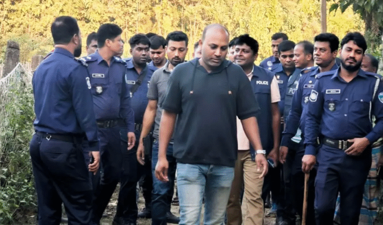 Six Children Abducted in Teknaf Two Escape Children Kidnapped in Teknaf, Police Search Underway