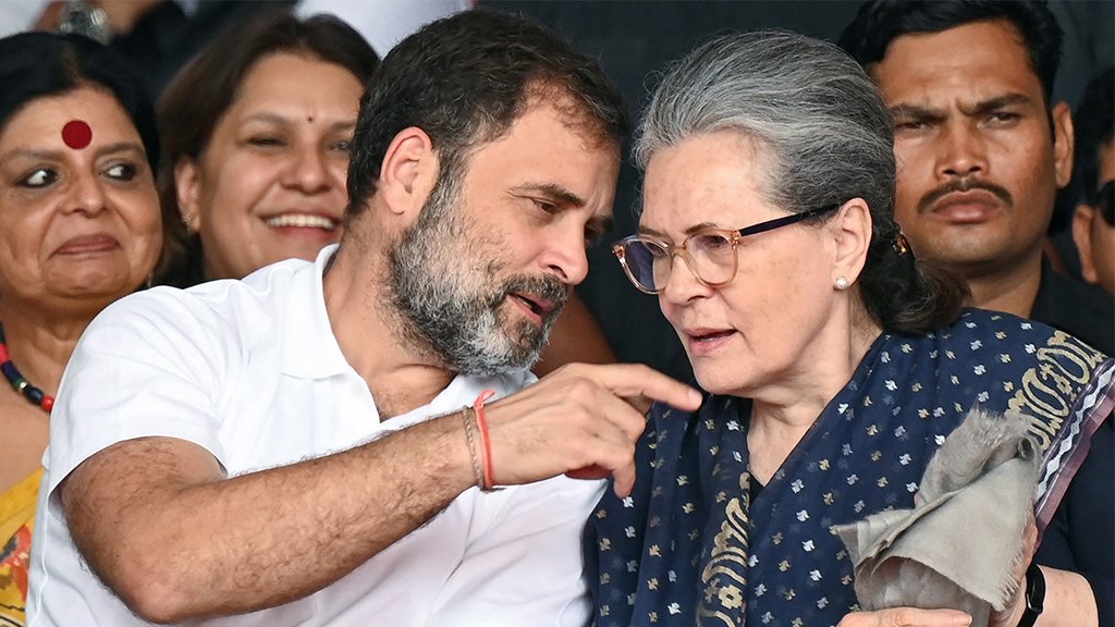 Sonia and Rahul Gandhi Face Fresh Criminal Conspiracy 1 Sonia and Rahul Gandhi Face Fresh Criminal Conspiracy