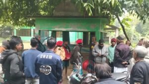 গৌরীপুরে প্রাচীন মাজারে ভাঙচুর ও অপবিত্র করার অভিযোগ গৌরীপুরে প্রাচীন মাজারে ভাঙচুর ও অপবিত্র করার অভিযোগ
