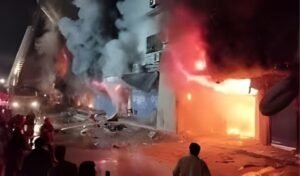 Deadly Blaze at Pakistan Shopping Mall Claims Five Lives Deadly Blaze at Pakistan Shopping Mall Claims Five Lives