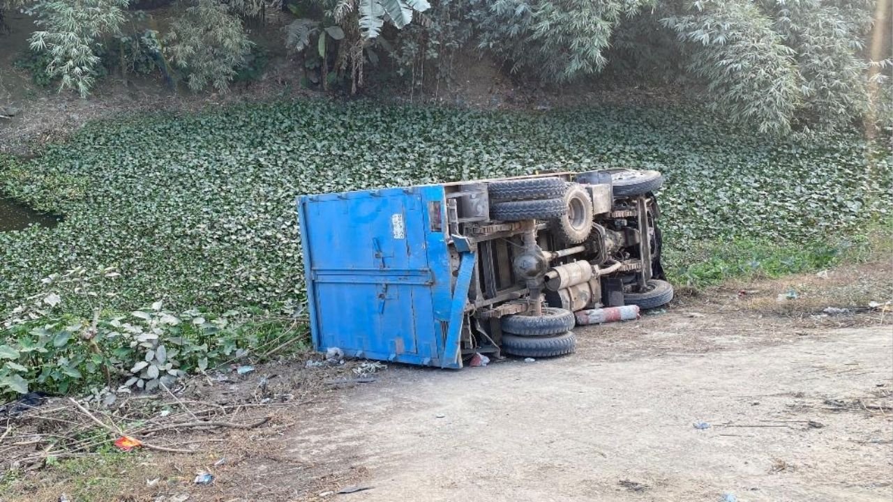 Motorcyclist Killed in Multi Vehicle Collision in Singair Teenage Motorcyclist Fatally Struck in Violent Highway Collision