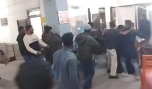 সিলেট ওসমানী হাসপাতালে শিক্ষানবিশ চিকিৎসকের ওপর হামলা সিলেট ওসমানী হাসপাতালে শিক্ষানবিশ চিকিৎসকের ওপর হামলা