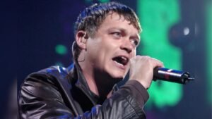 Brad Arnold Three Doors Down Frontman Dies Aged 47 Brad Arnold Three Doors Down Frontman Dies Aged 47