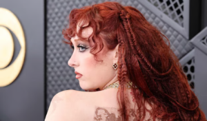 Pop Singer Chapelle Ron Stuns in Topless Look Pop Singer Chapelle Ron Stuns in Topless Look