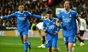 With the victory over Valencia, Real move closer to Barcelona