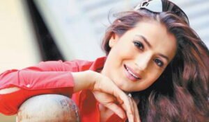 আমিশা প্যাটেলের বিরুদ্ধে জামিন অযোগ্য গ্রেফতারি পরোয়ানা আমিশা প্যাটেলের বিরুদ্ধে জামিন অযোগ্য গ্রেফতারি পরোয়ানা