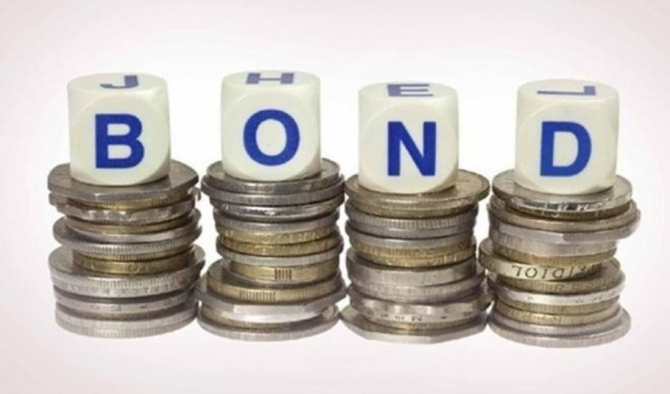 Stable Returns for Five-Year Government Bonds 1 পাঁচবছরের সরকারি বন্ডে স্থিতিশীল রিটার্ন বজায় Stable Returns for Five-Year Government Bonds